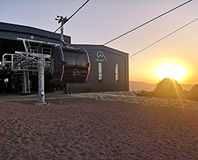 Kuppelbare 8er Gondelbahn in Zomin, Usbekistan