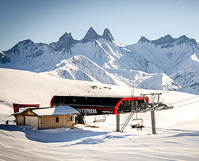 6er Sesselbahn Gaston Express in Le Corbier, Frankreich