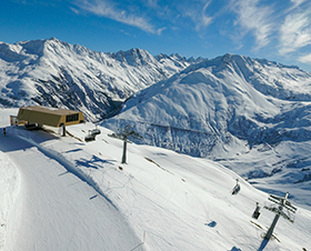 6er Sesselbahn in Oberalp, Schweiz