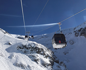 8er Gondelbahn Pierre Grosse in Les 2 Alpes, Frankreich