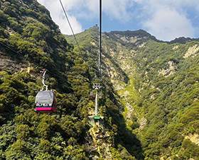 8er Gondelbahn in Shao Hua Mountain, China