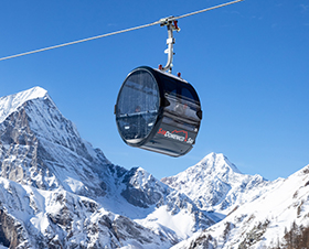8er Gondelbahn in San Domenico, Italien